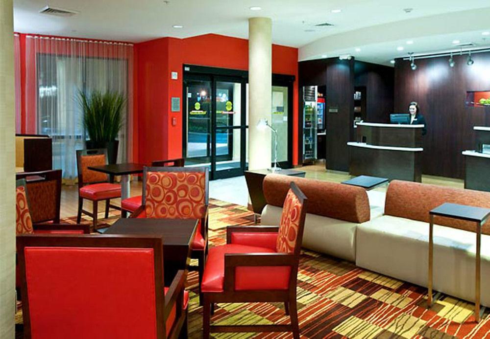 Готель Courtyard By Marriott Трой Екстер'єр фото