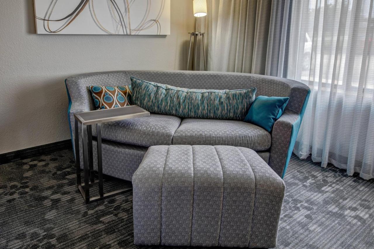 Готель Courtyard By Marriott Трой Екстер'єр фото