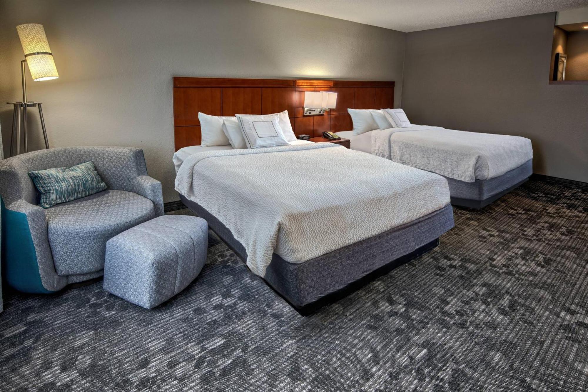 Готель Courtyard By Marriott Трой Екстер'єр фото